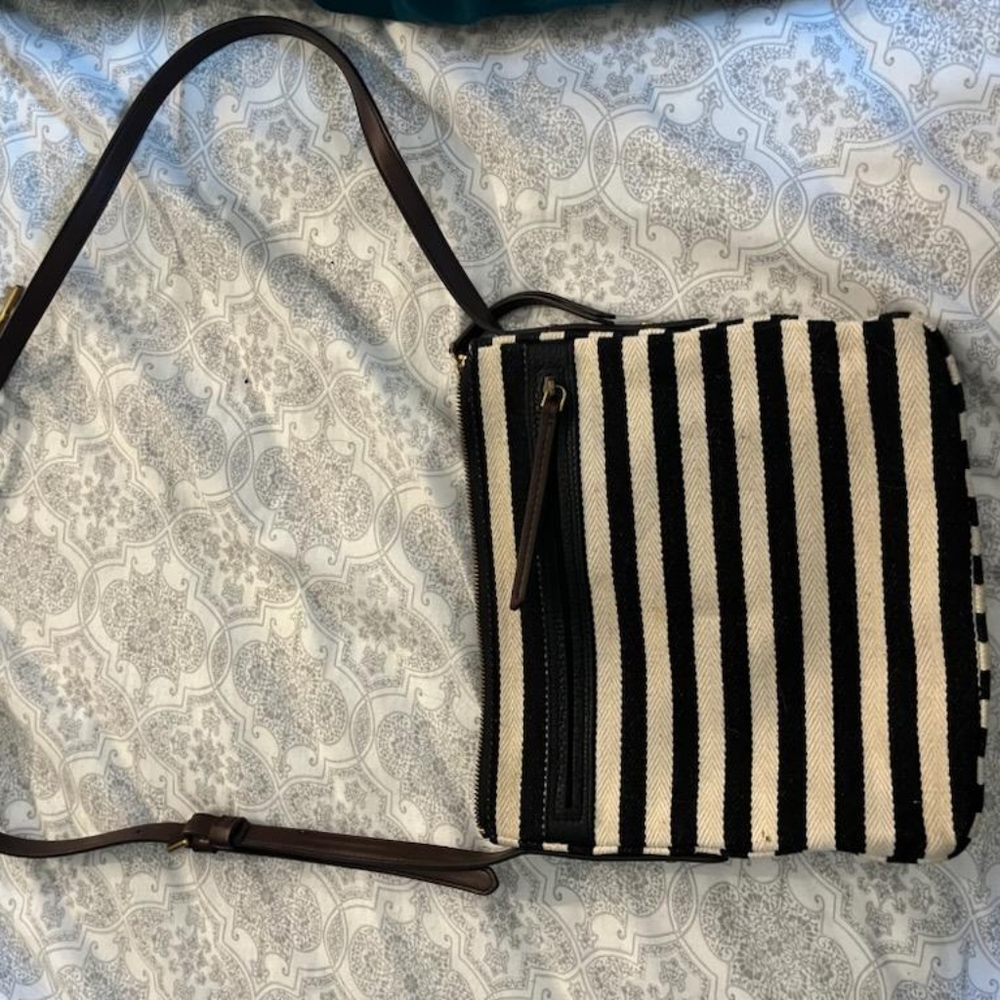 Purse - Picture 2 of 2